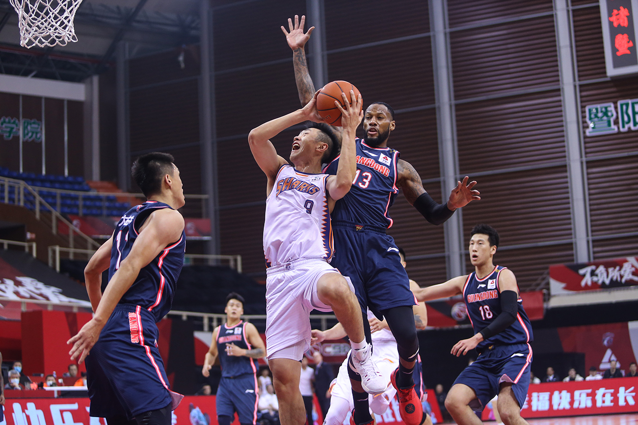 北京遭遇惨败，上海乘胜追击夺得关键胜利