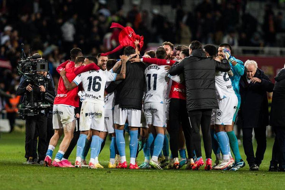 足球比赛瞬间报道，精彩对决全记录的简单介绍