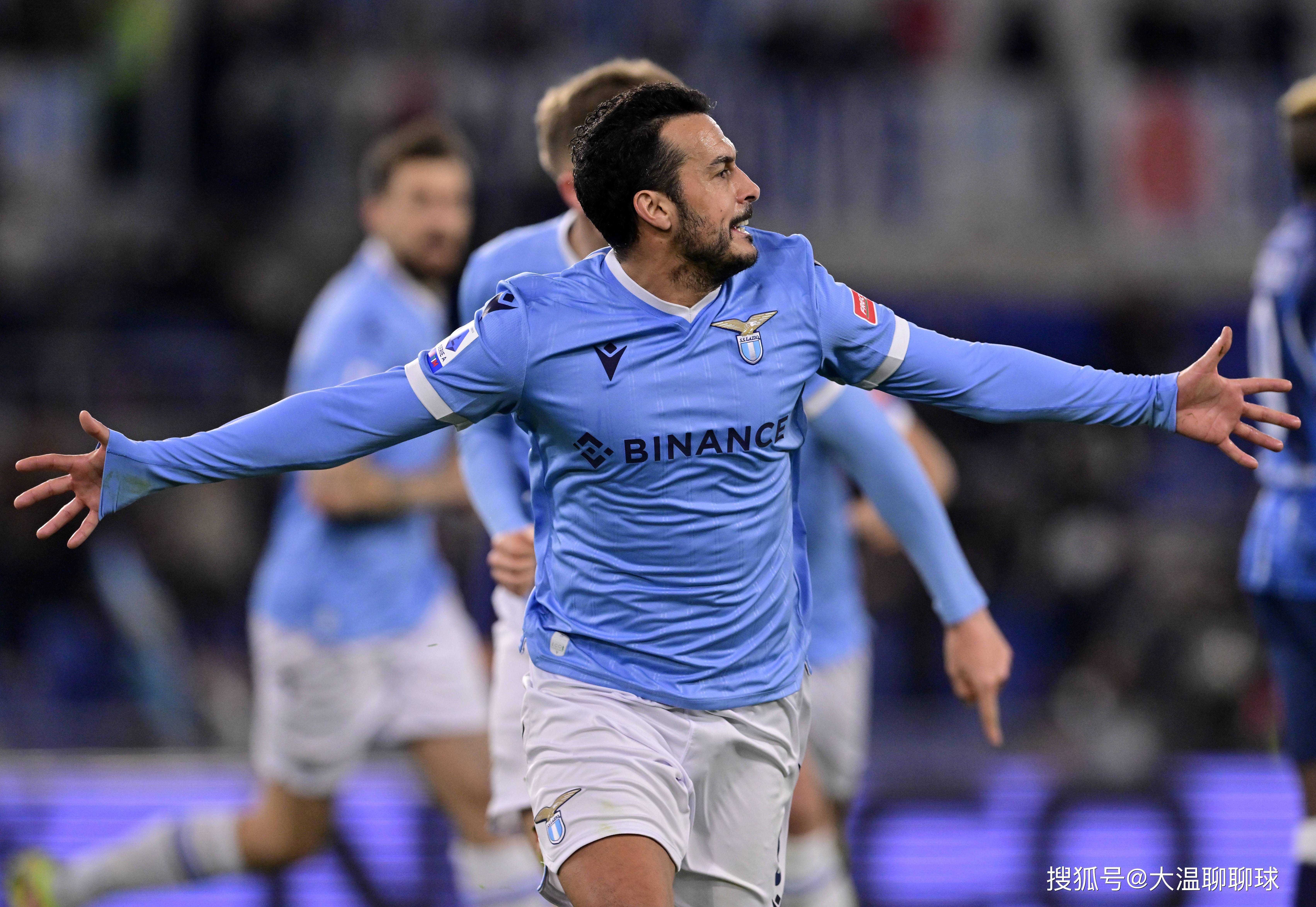 包含拉齐奥后防屡失漏洞,争冠前景一触即发的词条 包含拉齐奥后防屡失漏洞,争冠前景一触即发的词条