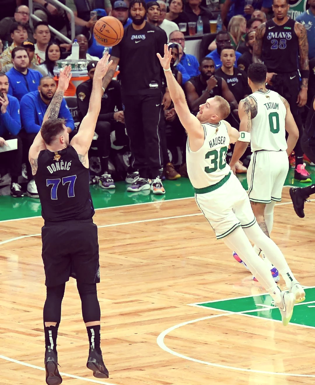 独行侠取得两连胜，凯尔特人负骑士的简单介绍