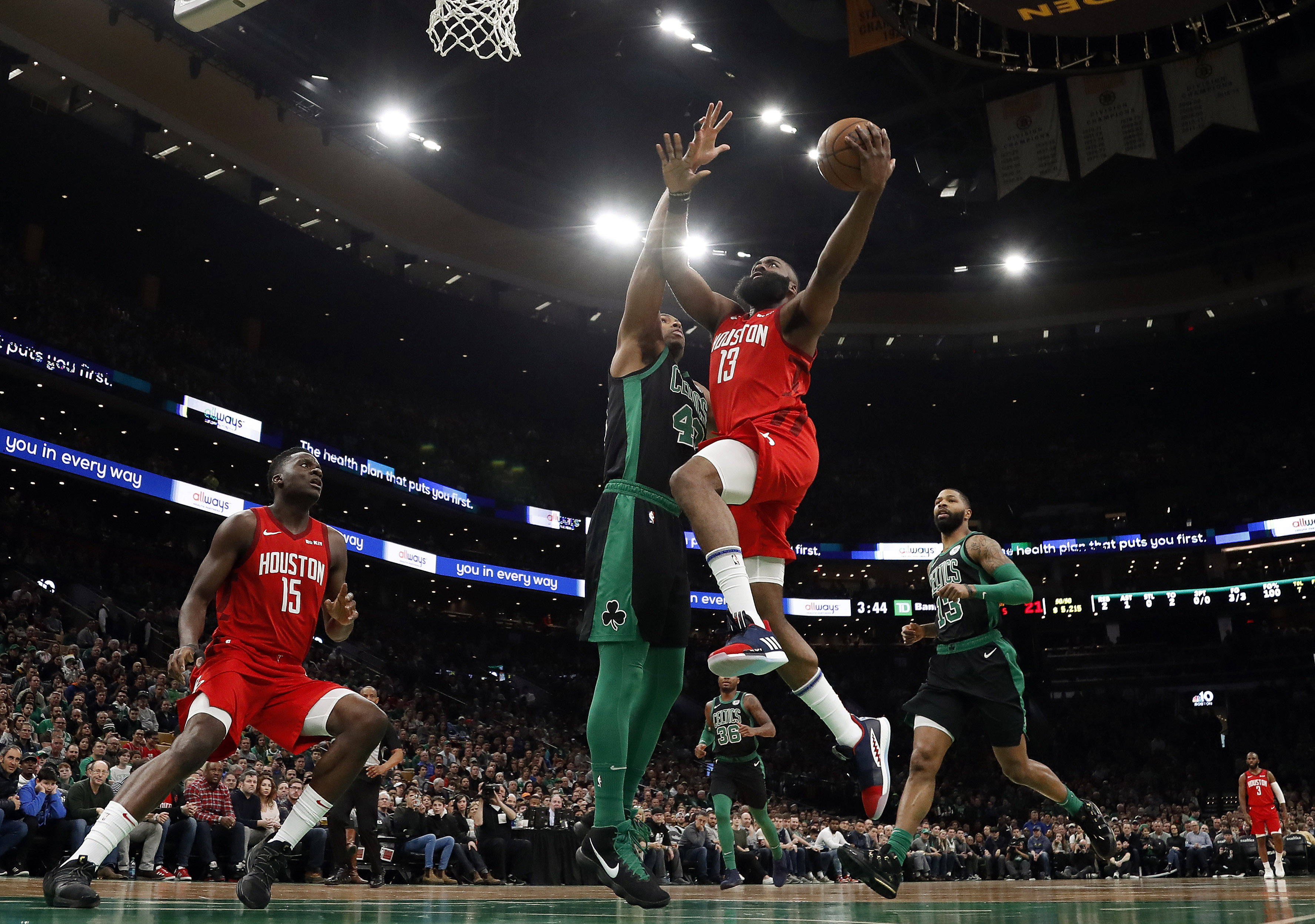 森林狼主场击败骑士，唐斯25+18