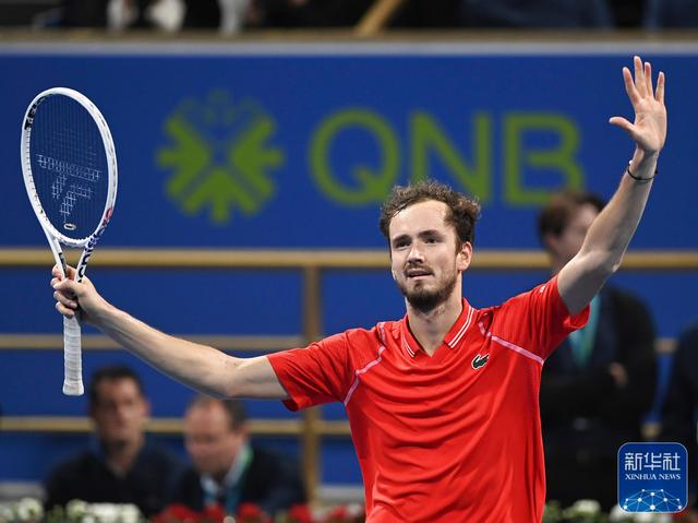 开云体育入口-欧洲网球队强势日本网球队，梅德韦杰夫绝境逆转的简单介绍