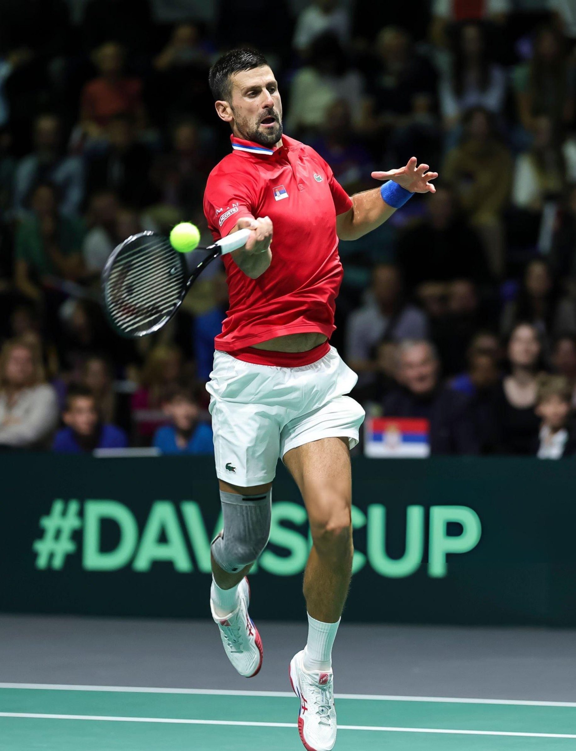 包含拉沃尔杯险胜戴维斯杯，穆雷统治全场的词条