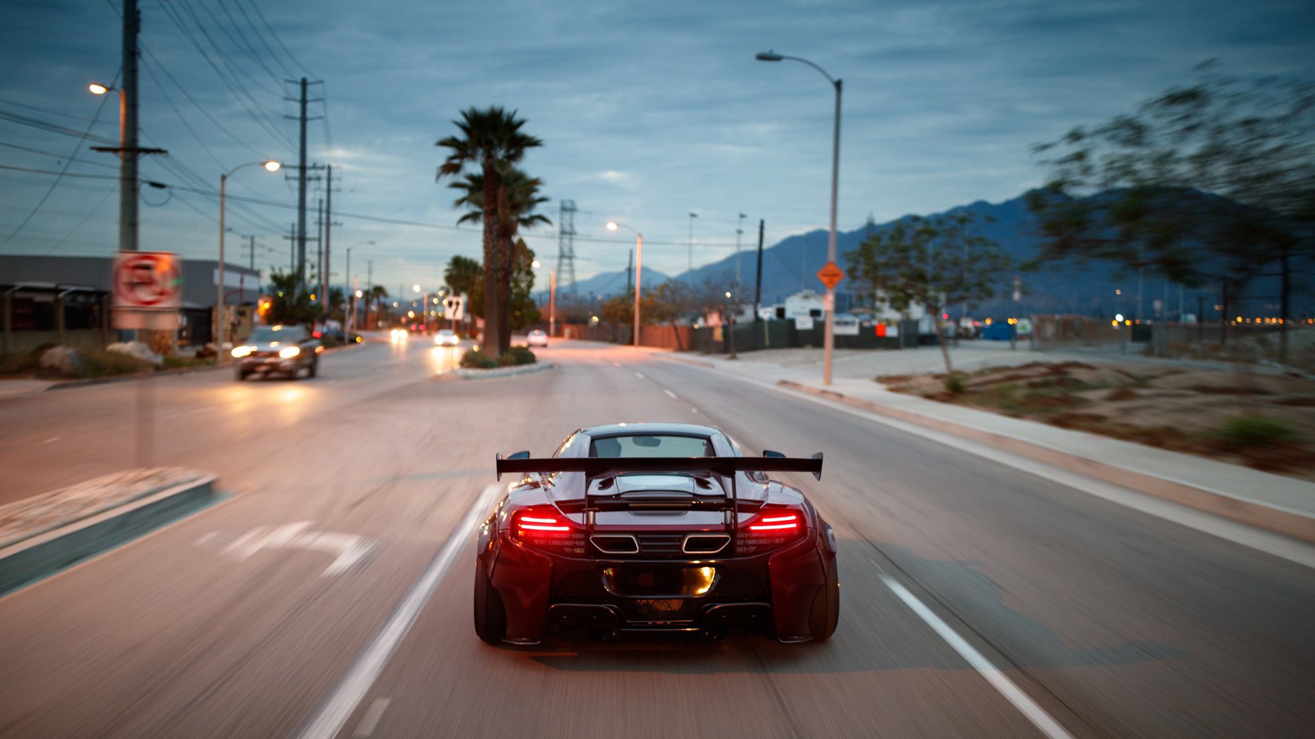 开云体育官网-欧冠决赛焦点战与灰熊关键战突围活塞，体育巅峰的激情与策略