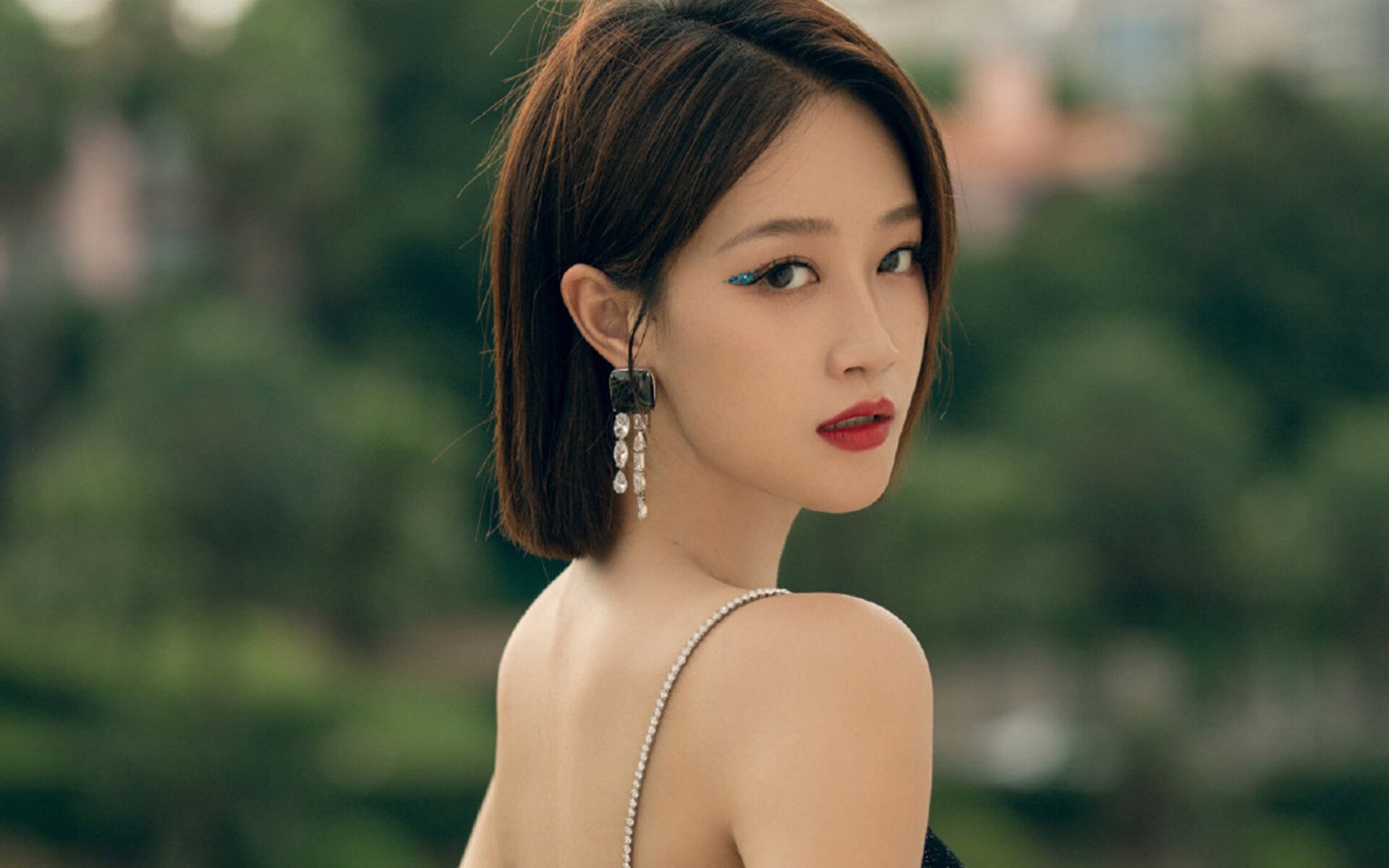 开云体育APP下载-雄鹿硬仗告捷，哈利伯顿连斩得分锁定胜局，热火火拼功亏一篑