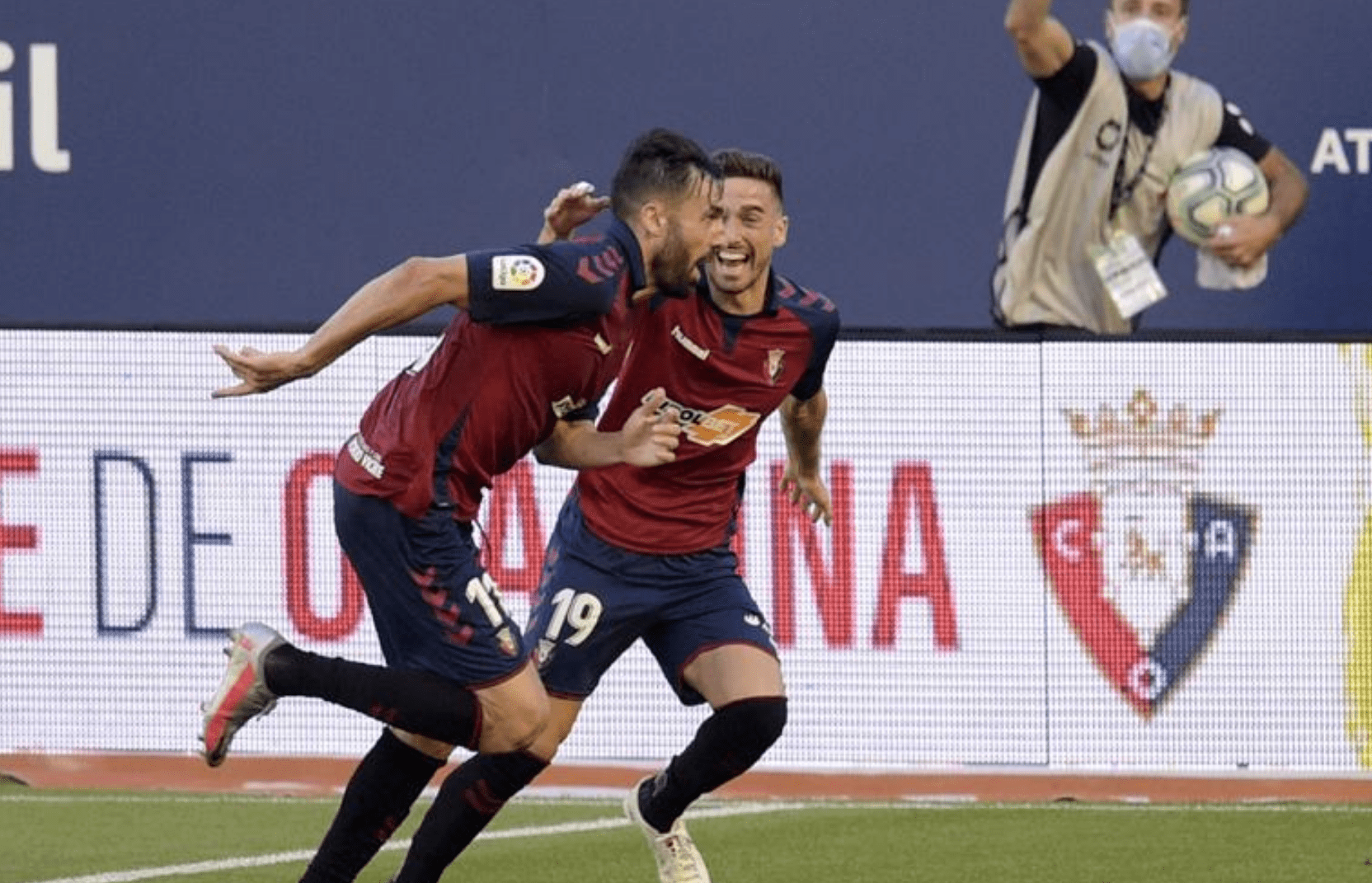 开云体育在线-尤文对阵拉齐奥，格纳布里惊艳四座